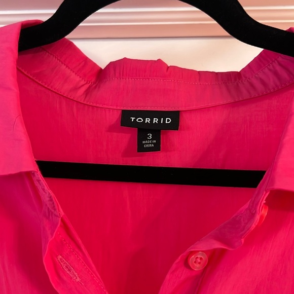 Torrid Babydoll Poplin Button-Front Hi-Low Shirt Sleeveless Pink - Picture 5 of 6